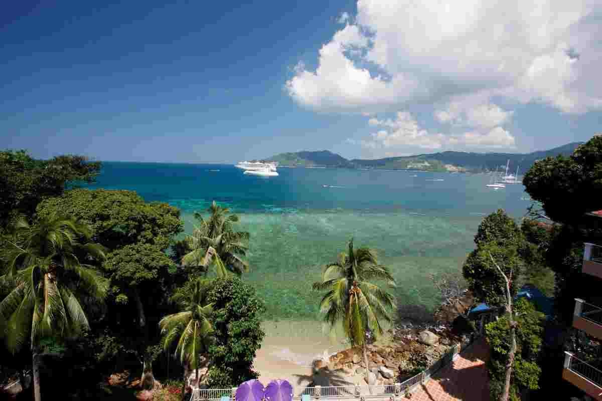 Blue Beach Club & Resort Patong Buitenkant foto