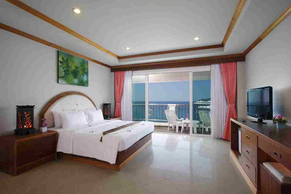 Blue Beach Club & Resort Patong Buitenkant foto