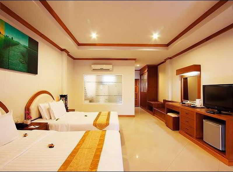 Blue Beach Club & Resort Patong Buitenkant foto